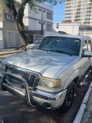 FORD RANGER 2.3 XLT 16V 4X2 CD GASOLINA 4P MANUAL FORD RANGER 2.3 XLT 16V 4X2 CD GASOLINA 4P MANUAL